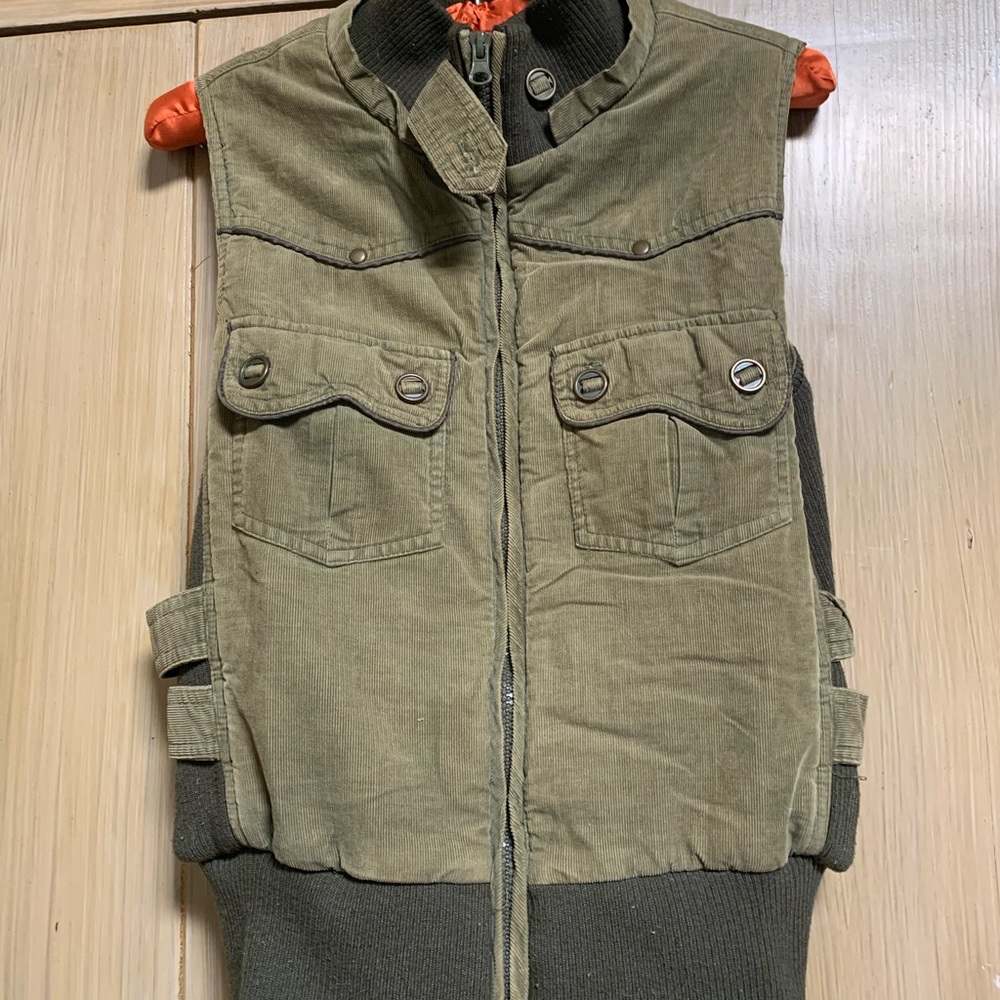 Army style corduroy vest